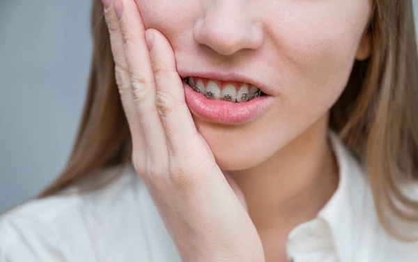 Niềng răng 1 hàm có ảnh hưởng đến chức năng ăn nhai không?