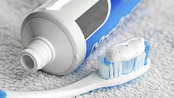 Cách giảm ê buốt răng khi tẩy trắng hiệu quả