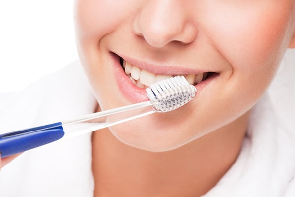 Hướng dẫn chăm sóc răng miệng sau khi tẩy trắng răng